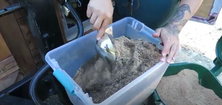 how to use clean a compost toilet for a tiny house on wheels, Mixing peat and sawdust