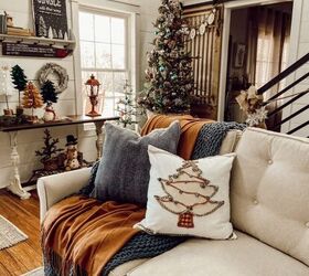 19 sustainable christmas craft ideas trends, Scrap Fabric Christmas Tree Pillow Cover