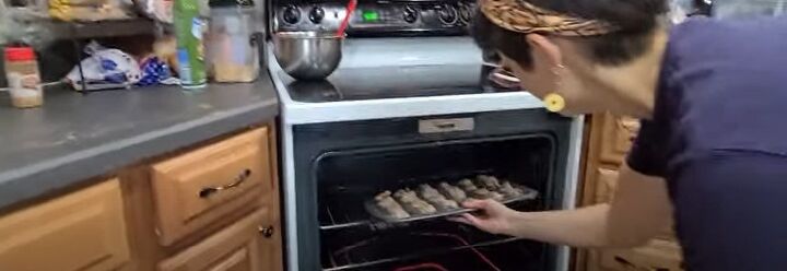 2 quick easy back to school freezer breakfast ideas, Baking blueberry muffins