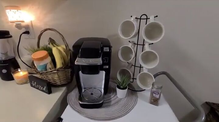 diy coffee cart juice bar for a simple minimalist morning, Keurig machine and minimalist coffee cart