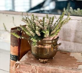 5 Easy Ways Use Old Vintage Books in Home Decor