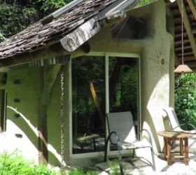 They stayed in a so-called tiny cob house. Here's what it was like