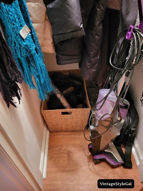 organizing tips for closet, cleaning out closet