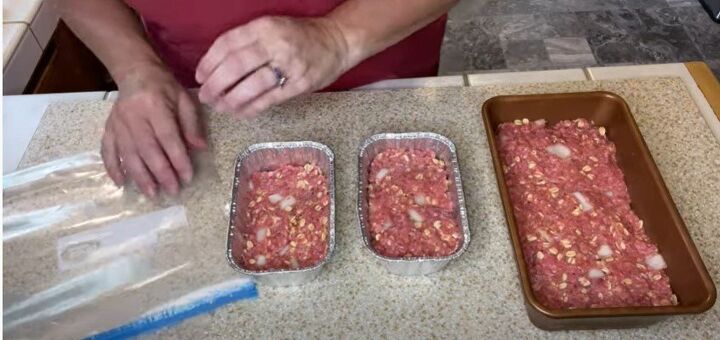 4 easy freezer meal prep ideas for quick simple dinners, Putting the meatloaf into small pans