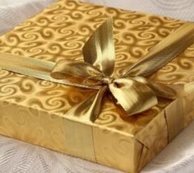 how to have a greener christmas that s more sustainable, Best gifts for a minimalist