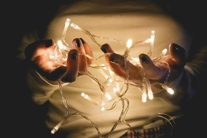 how to have a greener christmas that s more sustainable, How to Fix Christmas Lights to Reduce Christmas Waste