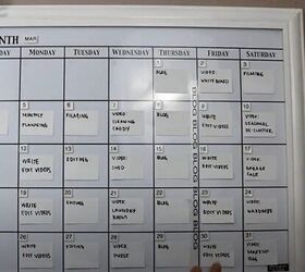 the best ways to use scheduling whiteboards avoid the mess of ink, How to block out days on the whiteboard calendar