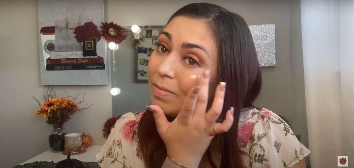 a full face of only dollar tree makeup products, Applying jelly highlighter with fingers