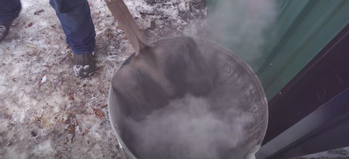 how to collect use firewood ash from a wood burning stove, Collecting firewood ash in a bin