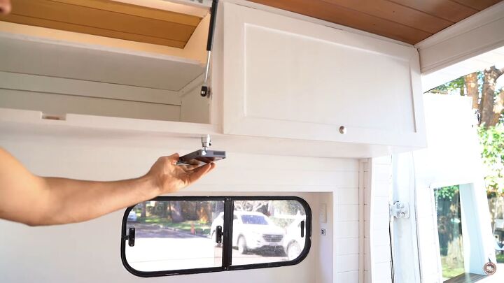 finishing touches camper van decor to make it feel like home, Smart projector