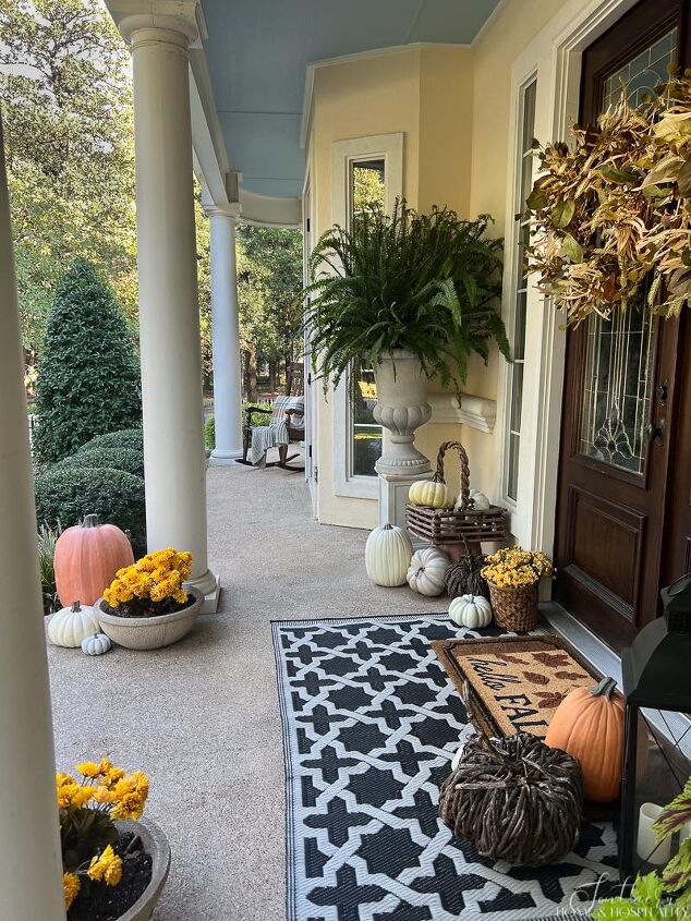Easy Fall Front Porch Ideas That Won't Break the Bank | Simplify
