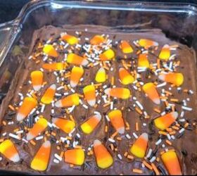 2 easy dollar tree halloween treats you can make quickly at home, Candy corn decorated brownies for Halloween