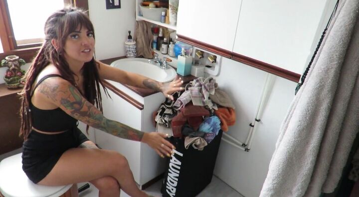 take a tour of the interior of our tiny house on wheels, Washer and dryer combo