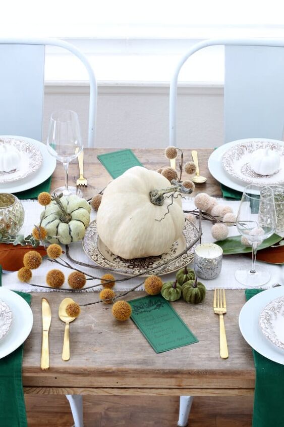 how to create a cozy thanksgiving table