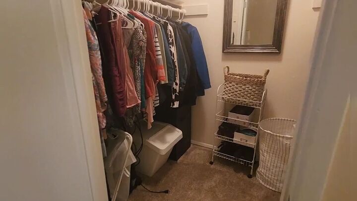 my decluttered minimalist closet bedroom office bathroom, Decluttered closet