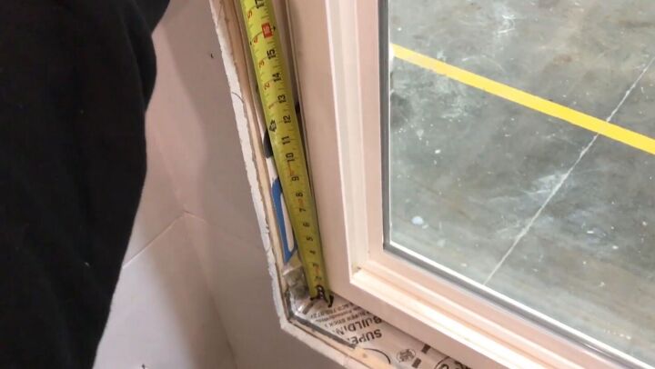 how to install tiny house windows in 8 easy steps, Adjusting the measurements