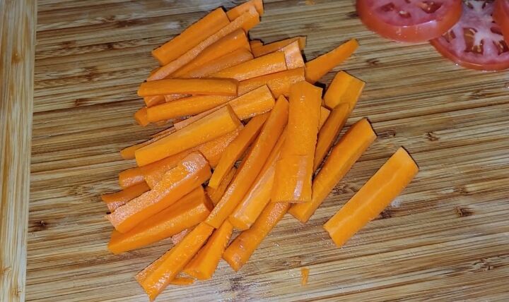 extreme budget meal plan for the week 26 servings for just 36, Cutting up carrots into sticks