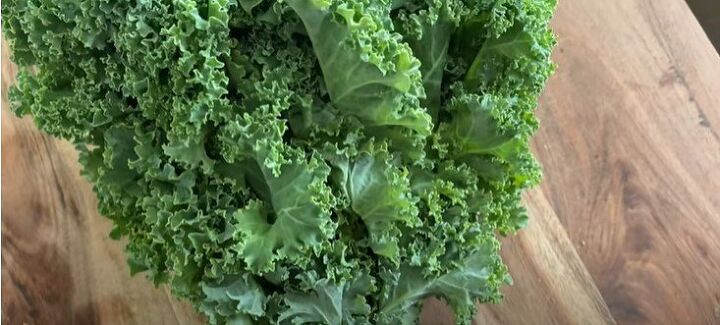 the 6 best cheap healthy foods you should be eating every day, Green leafy vegetables
