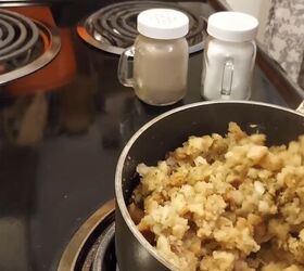 how to make a dollar tree thanksgiving dinner for just 10, Making the stuffing
