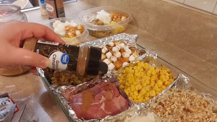 how to make a dollar tree thanksgiving dinner for just 10, Seasoning the ham