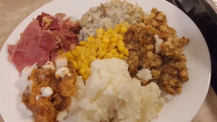 how to make a dollar tree thanksgiving dinner for just 10, Dollar Tree Thanksgiving Meal for 10