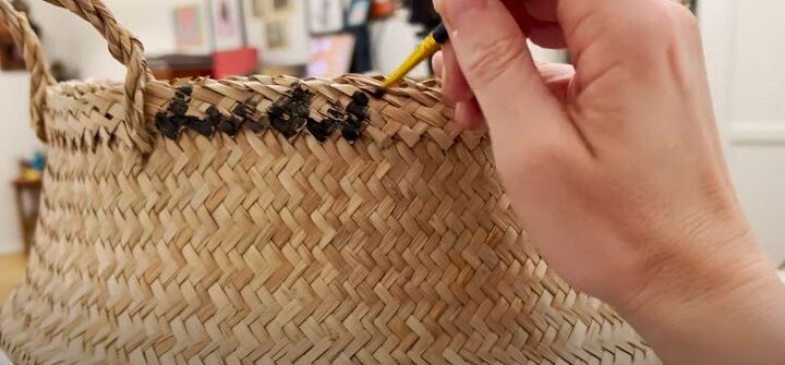 3 diy basket makeover ideas you can do easily on a budget, Painting the rim of the basket