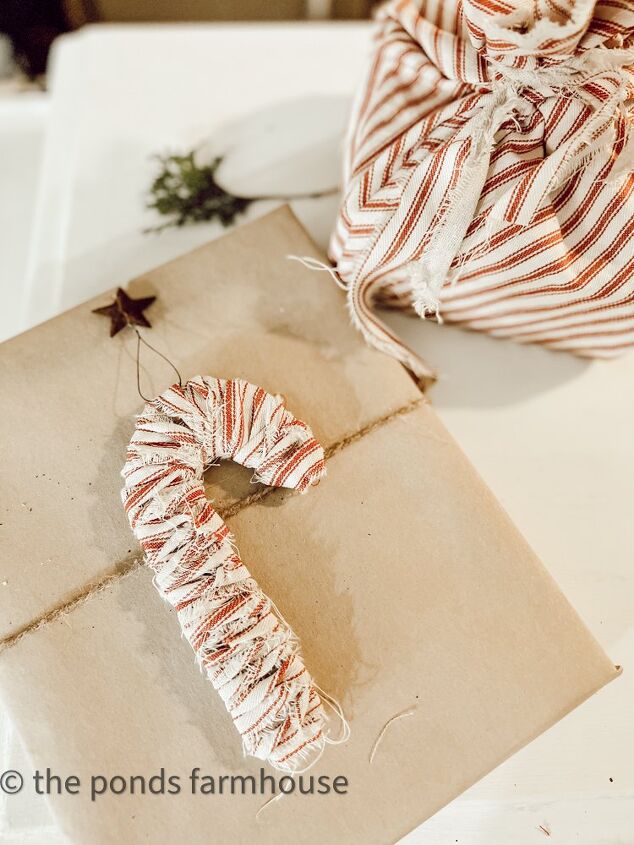 5 sustainable gift wrapping diy package toppers, Eco friendly Gift Wrapping Ideas using scarp fabrics and recycled materials for unique package toppers