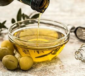 home remedies for split ends, 8 amazing olive oil beauty hacks