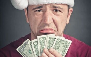 11 Tips To NOT Overspend Money This Christmas