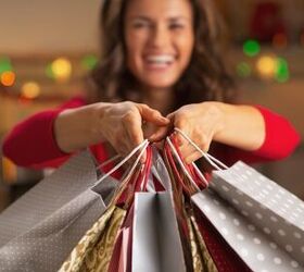 How to Prepare for Christmas on a Minimalist Budget