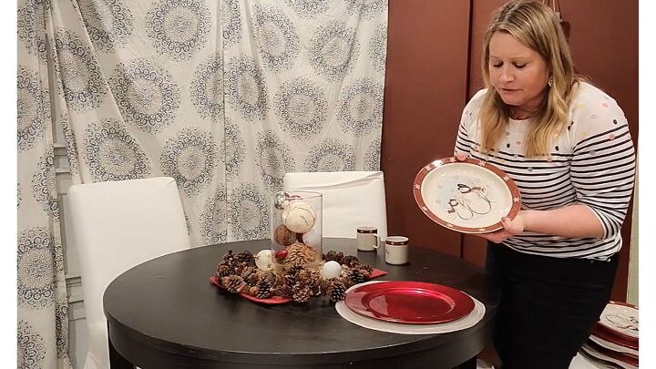 christmas thrift store haul how to decorate on a budget, Christmas plates