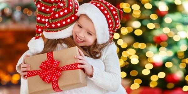 53 creative ways to be frugal at christmas, frugal christmas tips for families