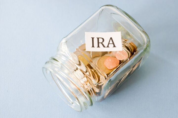8 financial goals for 2023 managing money in the new year, Putting money in a Roth IRA