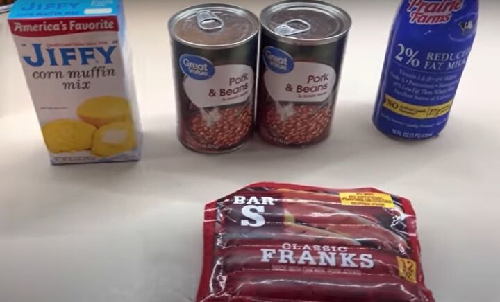 4 extreme budget meals for a family of 4 cook dinner for 5 or less, Ingredients for beanie weenies with cornbread