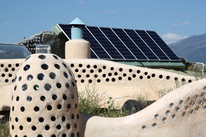 what s is like living in an earthship home made of dirt, Solar powered Earthship home