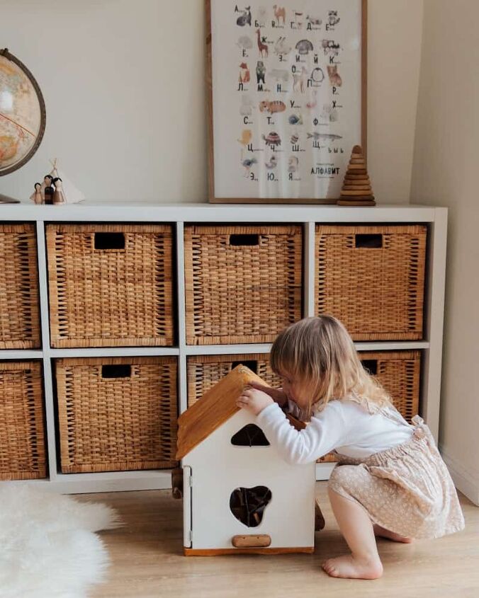 minimalist kids room, rows of baskets to hold toys
