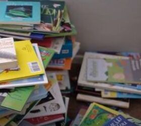 A 5-Step Guide to Decluttering Books With Your Kids