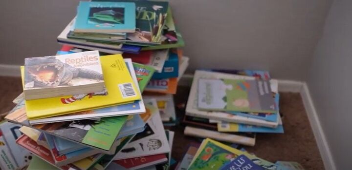 a 5 step guide to decluttering books with your kids, Creating piles of books