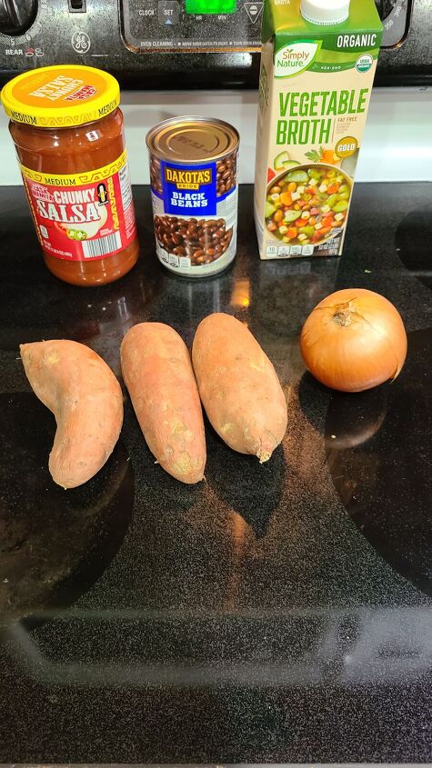 3 healthy 5 ingredient meals that are easy to make, Ingredients for sweet potato chili