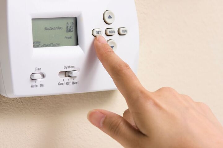 how to save money on a low income in the wintertime, Turning off the thermostat