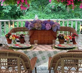 7 mistakes to avoid when designing a backyard living space, picnic date with friends