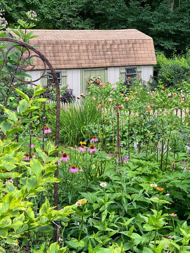 5 budget friendly ways to landscaping for curb appeal, 5 Quick Ways to Grow a Cottage Garden