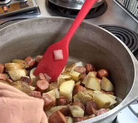 4 quick easy cheap meals for when you re broke, Mixing onions and potatoes