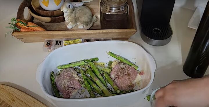 3 quick easy tasty ideas for dinner on a budget, Prepping the chicken thighs and asparagus