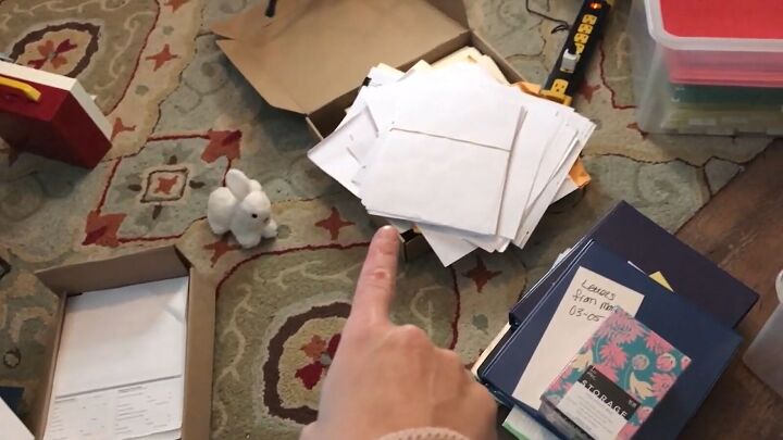 how to organize paperwork at home in 4 simple steps, Paperwork to shred