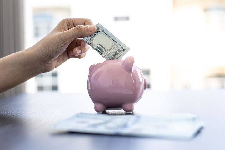 12 healthy money habits that will help you save more, Saving money