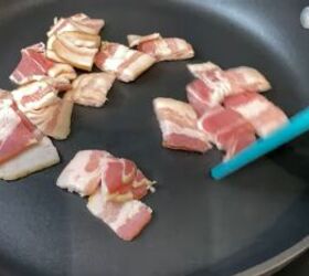 5 quick easy 5 ingredient meals you can make on a budget, Cooking the bacon