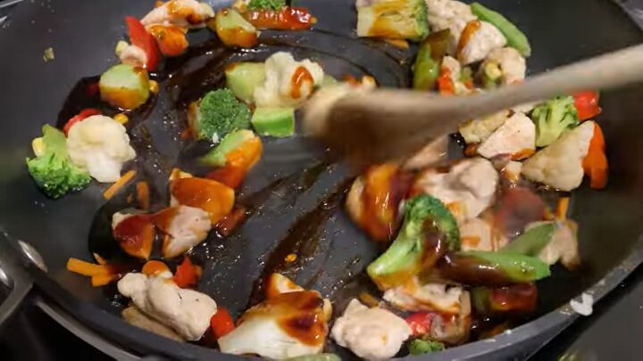 5 quick easy 5 ingredient meals you can make on a budget, Cooking the vegetables in teriyaki sauce