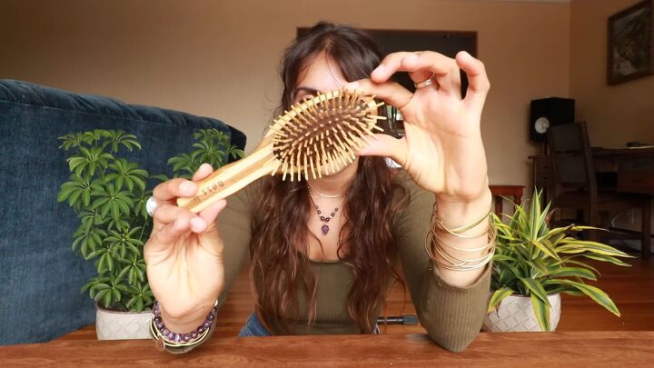 22 easy zero waste swaps that can save you money, Bamboo hairbrush