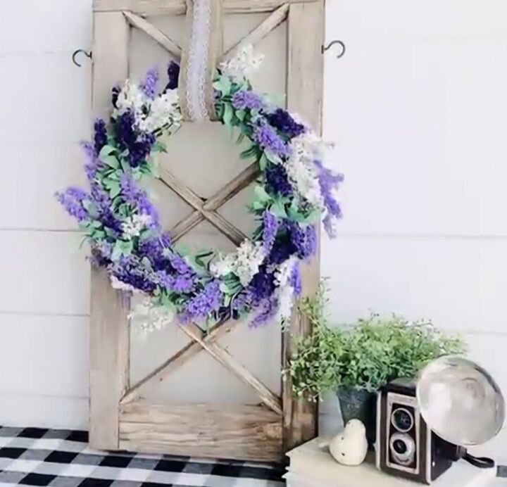 3 diy dollar tree spring decor projects with a rustic farmhouse theme, Spring lavender wreath